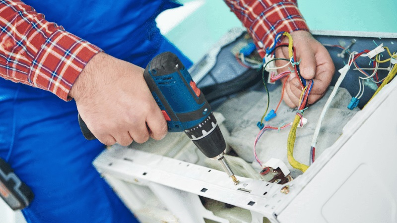 Pursaklar Maytag Maytag çamaşır makinesi kart tamiri – Su almama arızası orijinal parça ile giderildi. - Teknik servis örneği